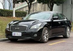 Infiniti Q70 Black 2013