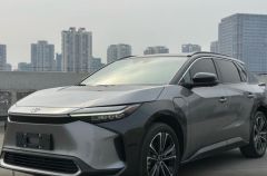 Toyota bZ4X Gray 2022