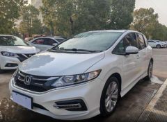 Honda jade White 2017