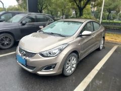 Hyundai Elantra Yellow 2016