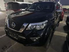 Nissan Terra Black 2020