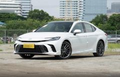 TOYOTA Camry White 2024