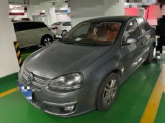 Volkswagen Sagitar Gray 2010