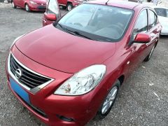 Nissan Sunny Red 2011