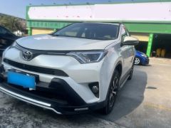 Toyota RAV4 White 2016