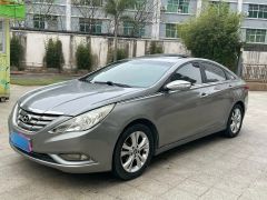 Hyundai Sonata Gray 2011