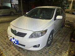 Toyota Corolla White 2009
