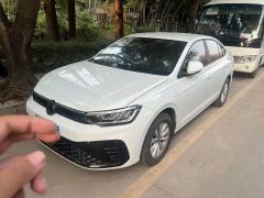 Volkswagen Tharu Silver 2019