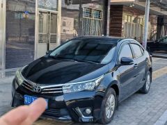 Toyota Corolla Black 2014