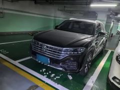 Volkswagen Touareg Brown 2019