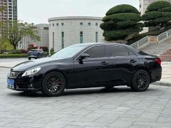 Toyota Reiz Black 2010