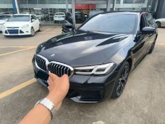 BMW 5 Series Black 2022
