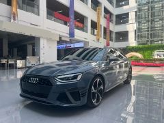 Audi A4L Blue 2022