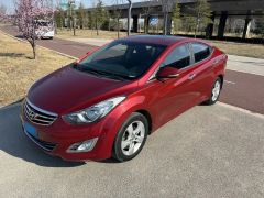 Hyundai Elantra Red 2012