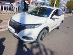 Honda Vezel White 2022