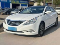 Hyundai Sonata White 2013