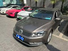 Volkswagen Magotan Yellow 2015