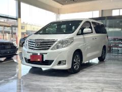 Toyota Alphard White 2012