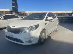 Toyota Yaris L White 2014