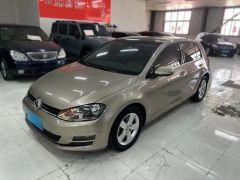 Volkswagen Golf Yellow 2015