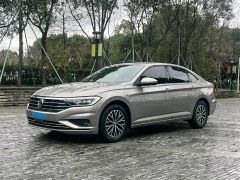 Volkswagen Sagitar Gray 2020