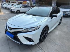 Toyota Camry White 2019