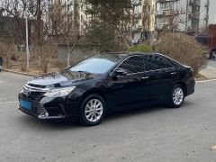 Toyota Camry Black 2016