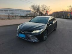 Toyota Camry Black 2018