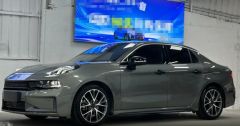 Lynk LYNK&CO 03 Gray 2021