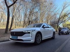 Bestune B70 White 2022