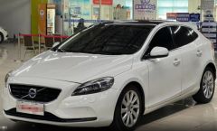 VOLVO V40 White 2013