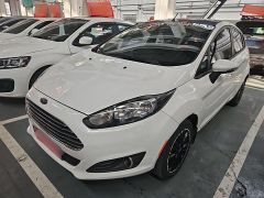 Ford Fiesta White 2013