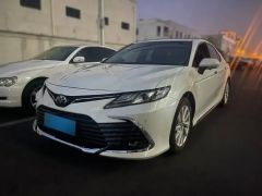 Toyota Camry White 2021