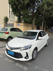 Toyota Reiz White 2013