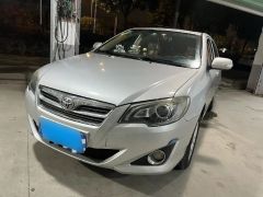 Toyota Corolla Silver 2013