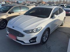 Ford Fusion White 2020