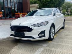 Ford Fusion White 2020