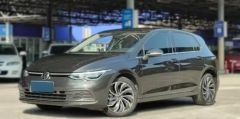 Volkswagen Golf Black 2021