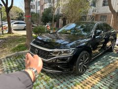 Volkswagen Passat Black 2022