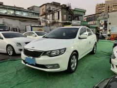 Kia Forte White 2014