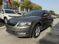 Skoda Octavia Yellow 2016