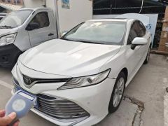 Toyota Camry White 2019