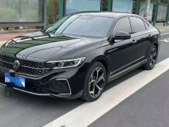 Volkswagen Passat Black 2024