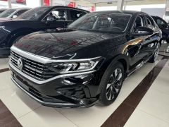 Volkswagen Passat Black 2023
