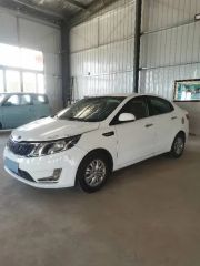 Kia K2 White 2012