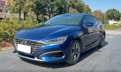 Hyundai LA FESTA Blue 2018