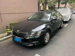 Skoda Superb Black 2016