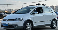 Volkswagen Golf White 2010