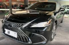 Lexus ES Black 2021