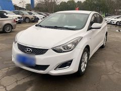 Hyundai Elantra White 2016